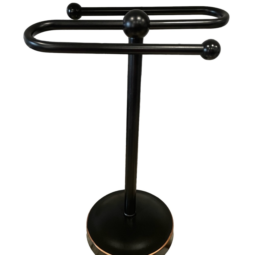 Hand towel holder